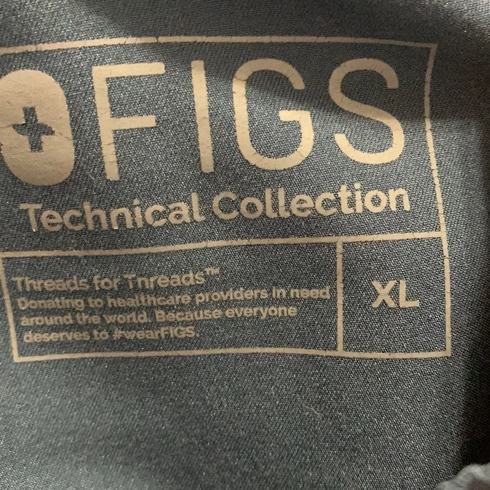 Figs Cairo Men’s Cargo Technical Collection Gray Scrub Pants